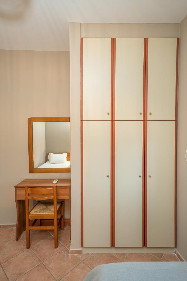 Captain'S Villas Кателиос Екстериор снимка